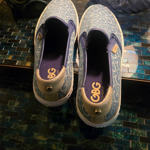 Women's GBG Canvas Sneakers size 8.5m never worn - Picture 4 of 4